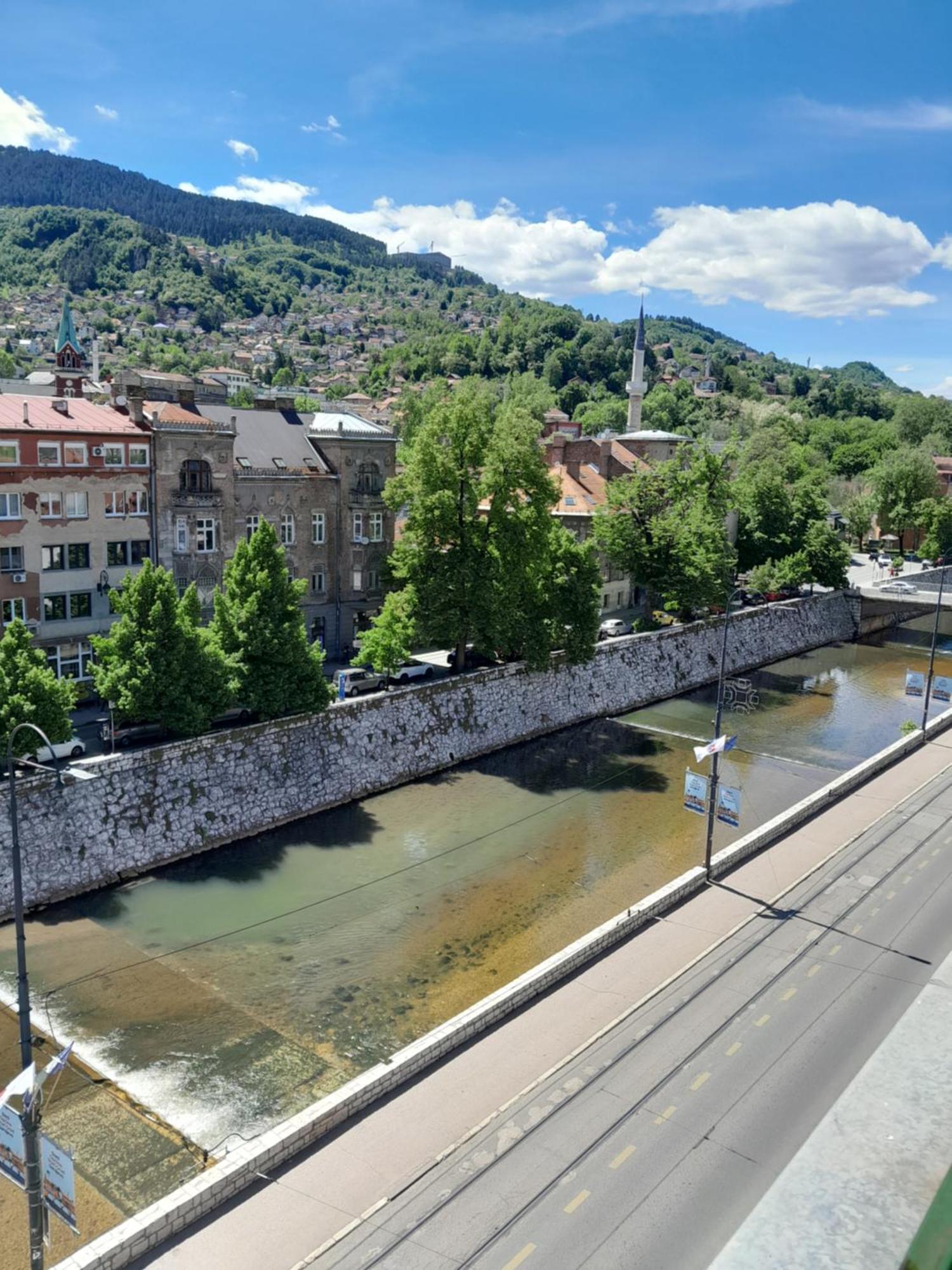 Intensa Emozione Sarajevo Esterno foto